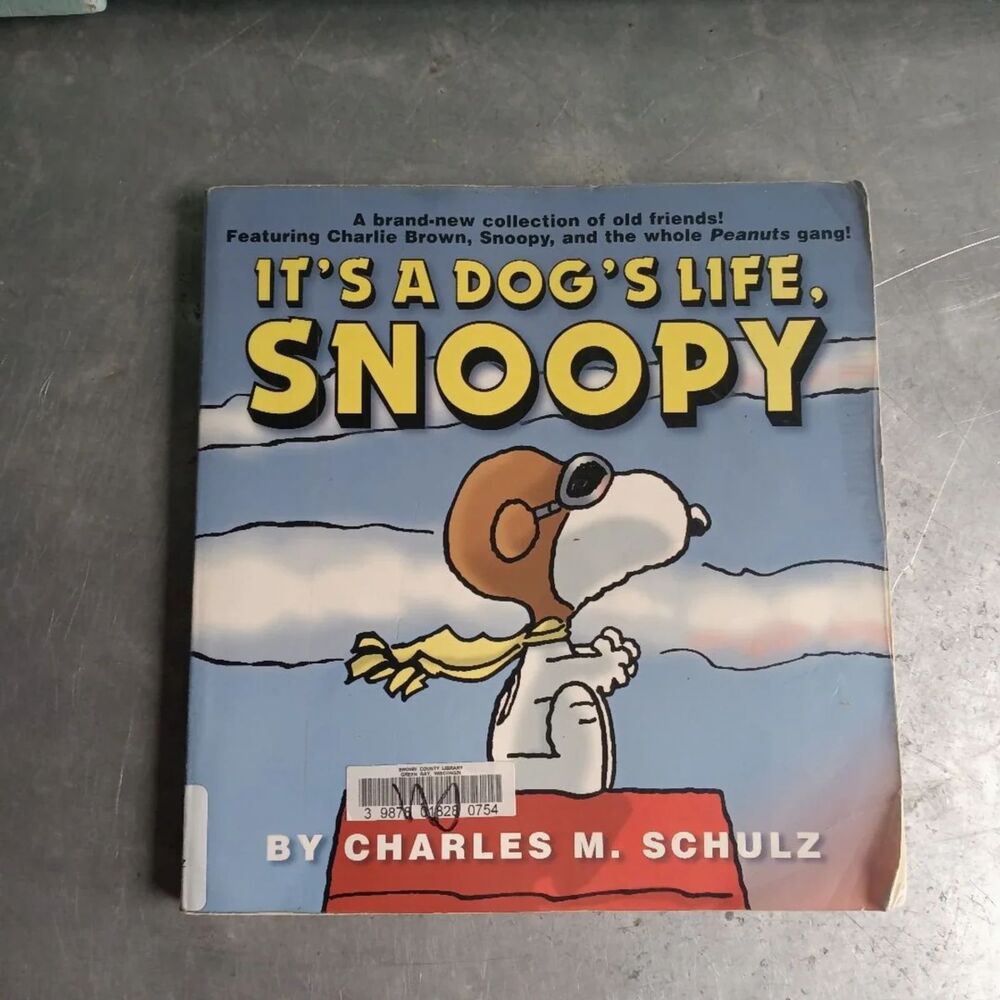 It's a Dog's Life, Snoopy By Charles M. Schulz Comic Paperback